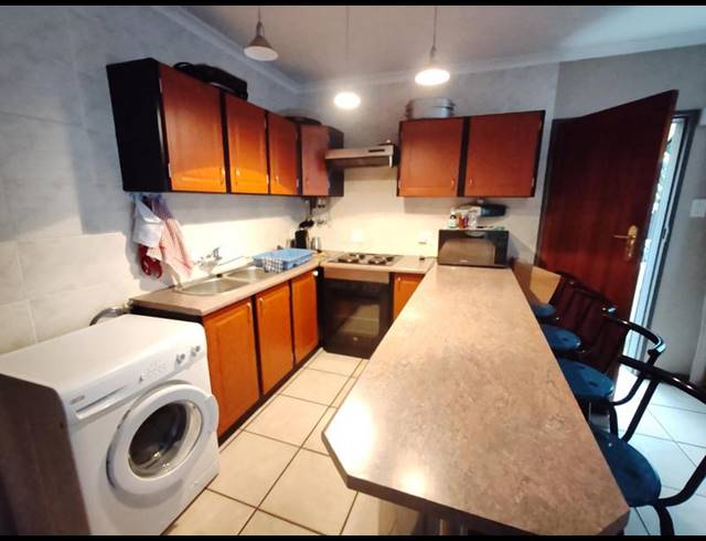 4 BEDROOM HOUSE FOR SALE IN MISTY BAY